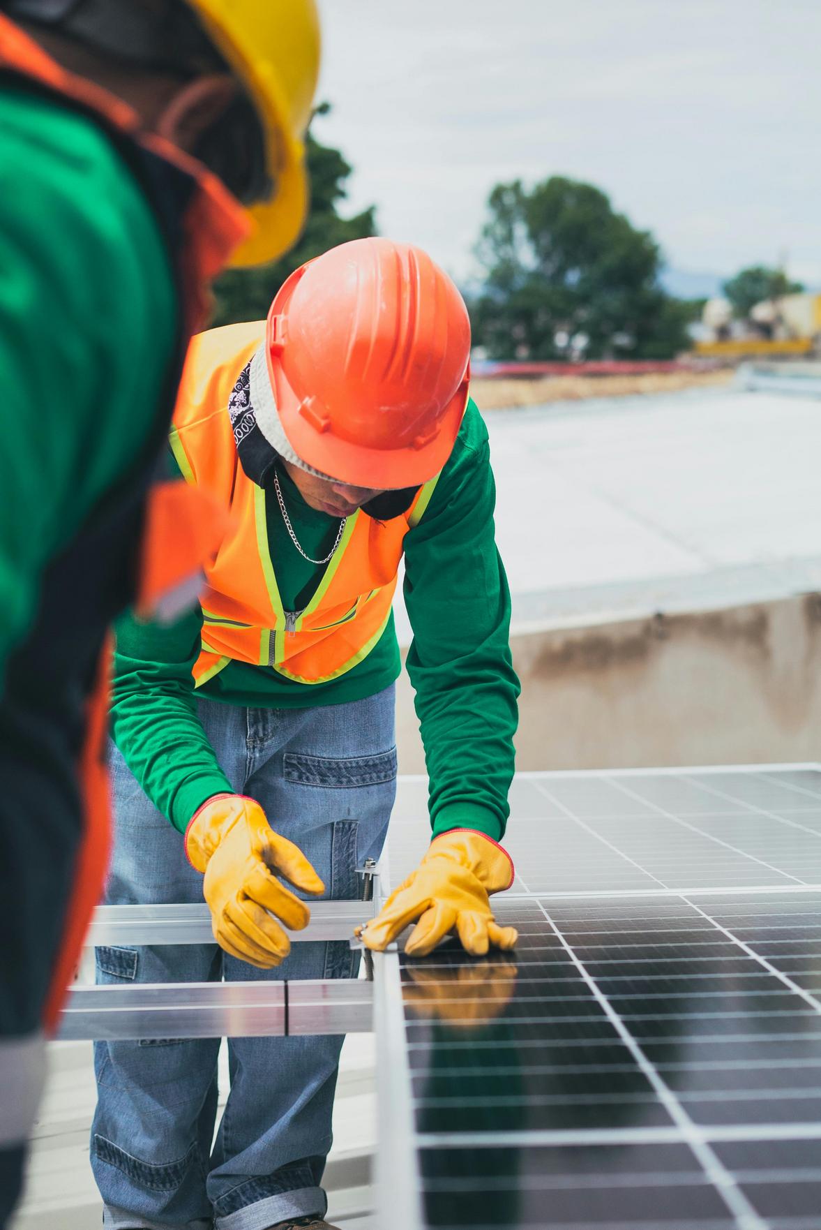Impacto da Economia Verde na Sustentabilidade da Indústria através de Tecnologias Limpas e Eficiência Energética