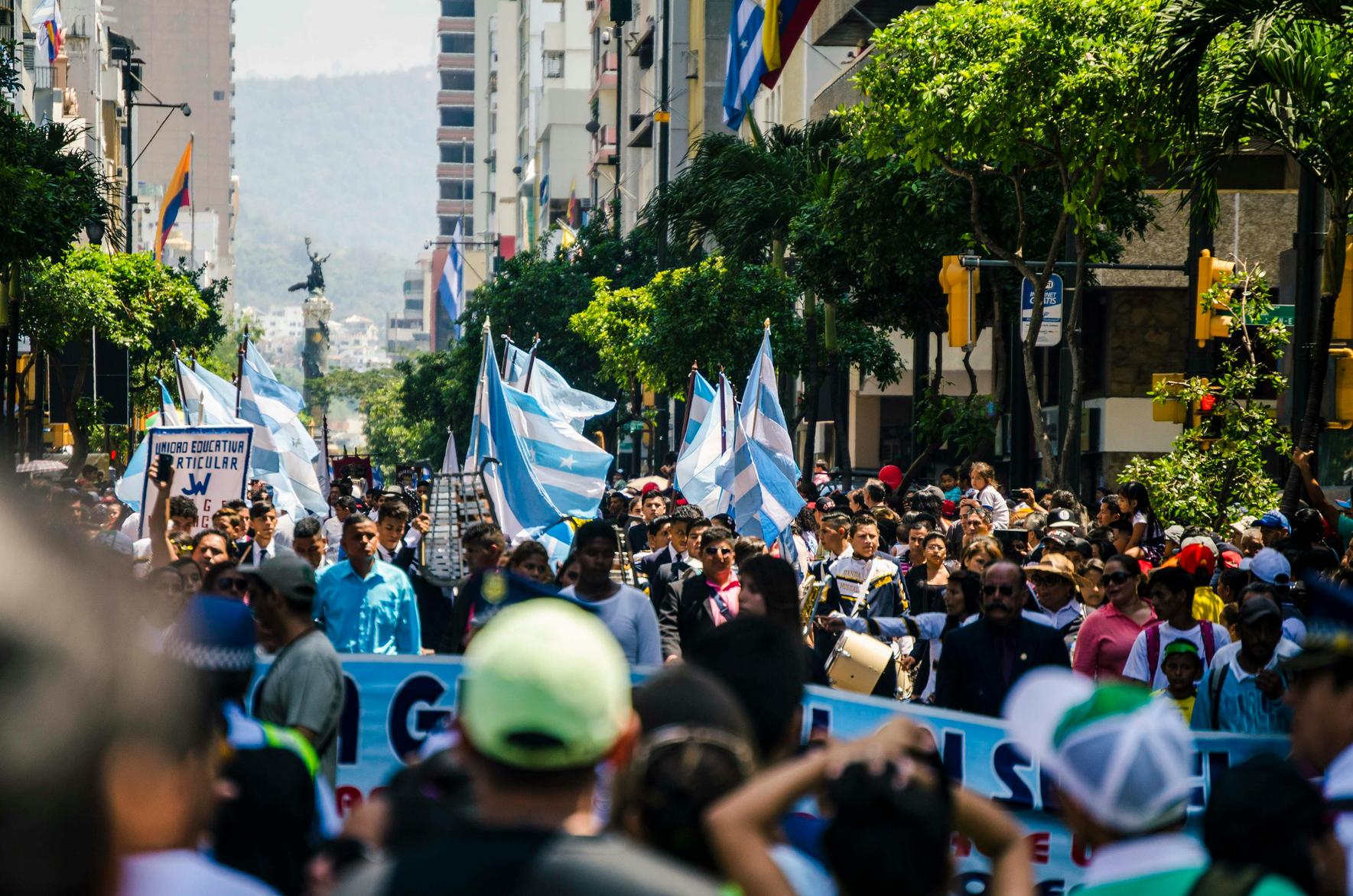 Desigualdade Econômica: Como as Políticas Públicas Influenciam o Cotidiano e o Comportamento Social